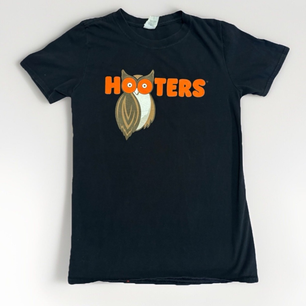 Hooters Fitted Tee